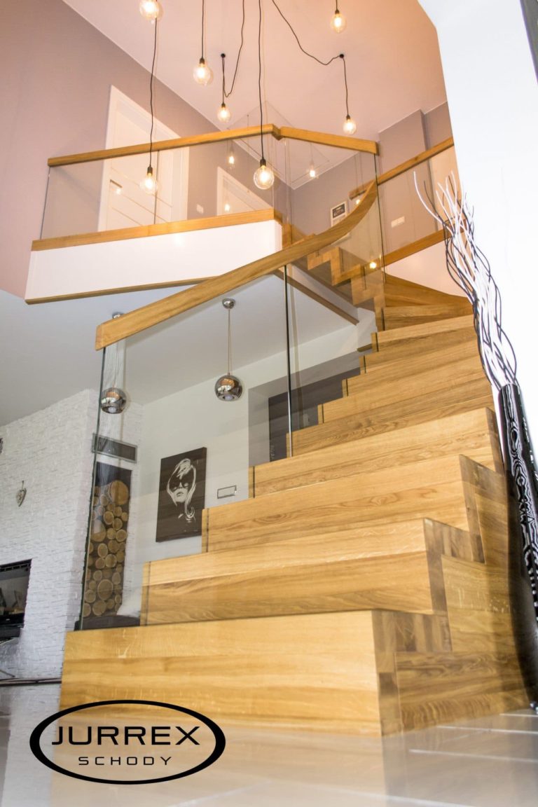 Fachowy wykonawca różnego typu schodów o zróżnicowanym stylu